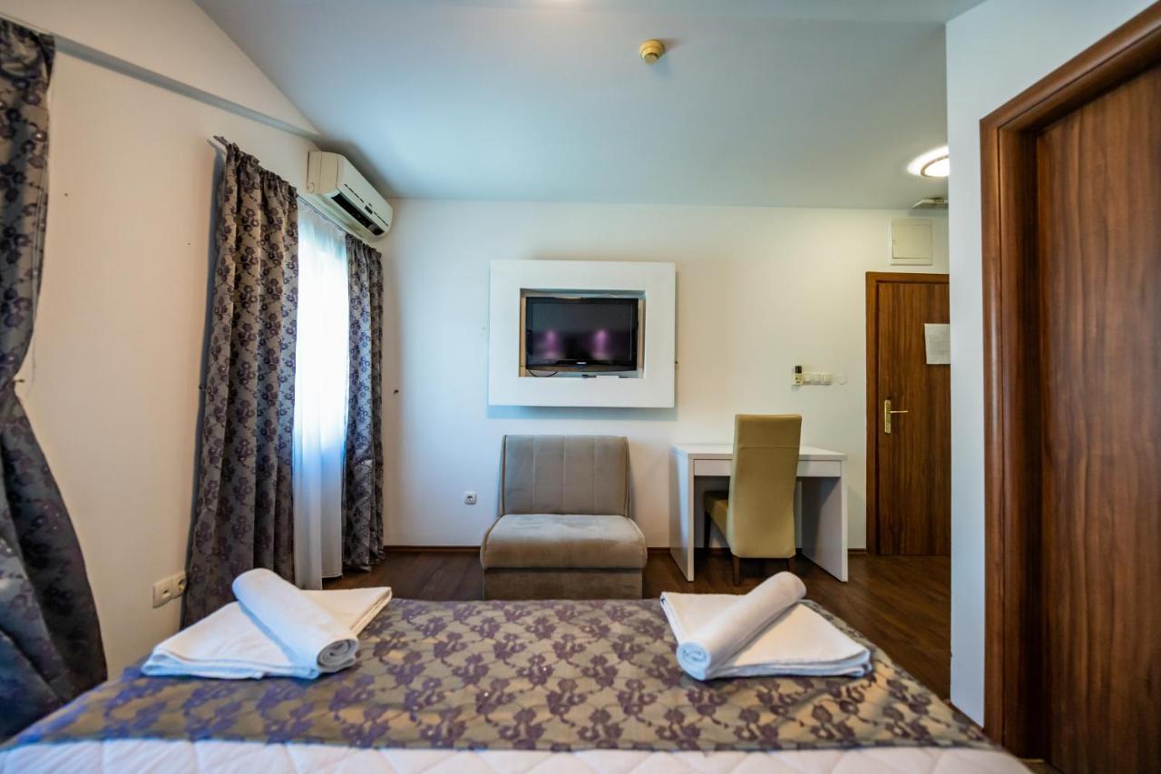 Hotel Oasis Gnojnice Exterior foto
